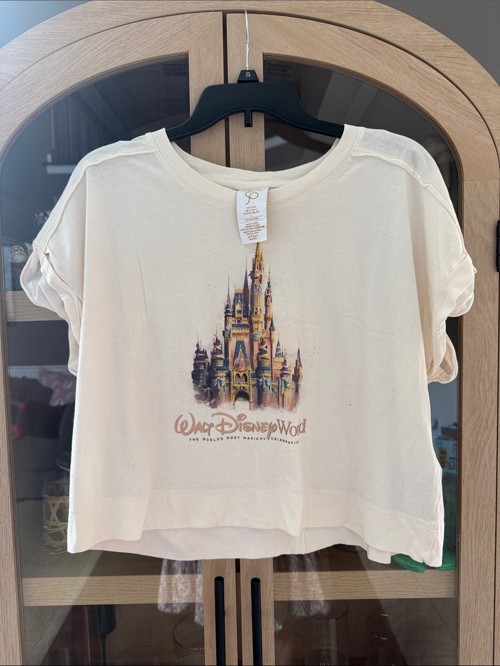 Authentic Disney Cream Short Sleeve woman’s ' Castle Graphic Tee small